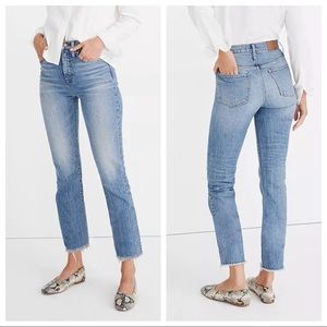 MADEWELL Tall Perfect Vintage Straight leg raw hem Jeans Ainsworth Wash
Size 28T